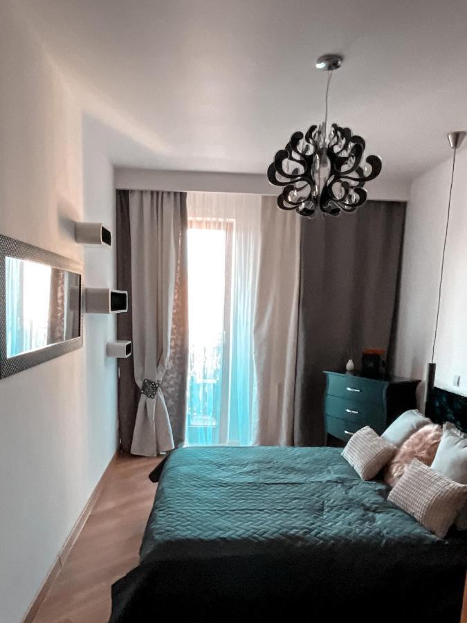 Apartament Solna 80 - Centrum Miasta Z Podziemnym Garazem Kielce Exterior foto